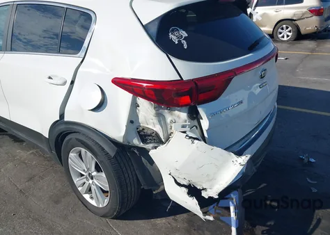 2018 Kia Sportage Lx z USA, uszkodzony, nr VIN KNDPM3AC8J7450632